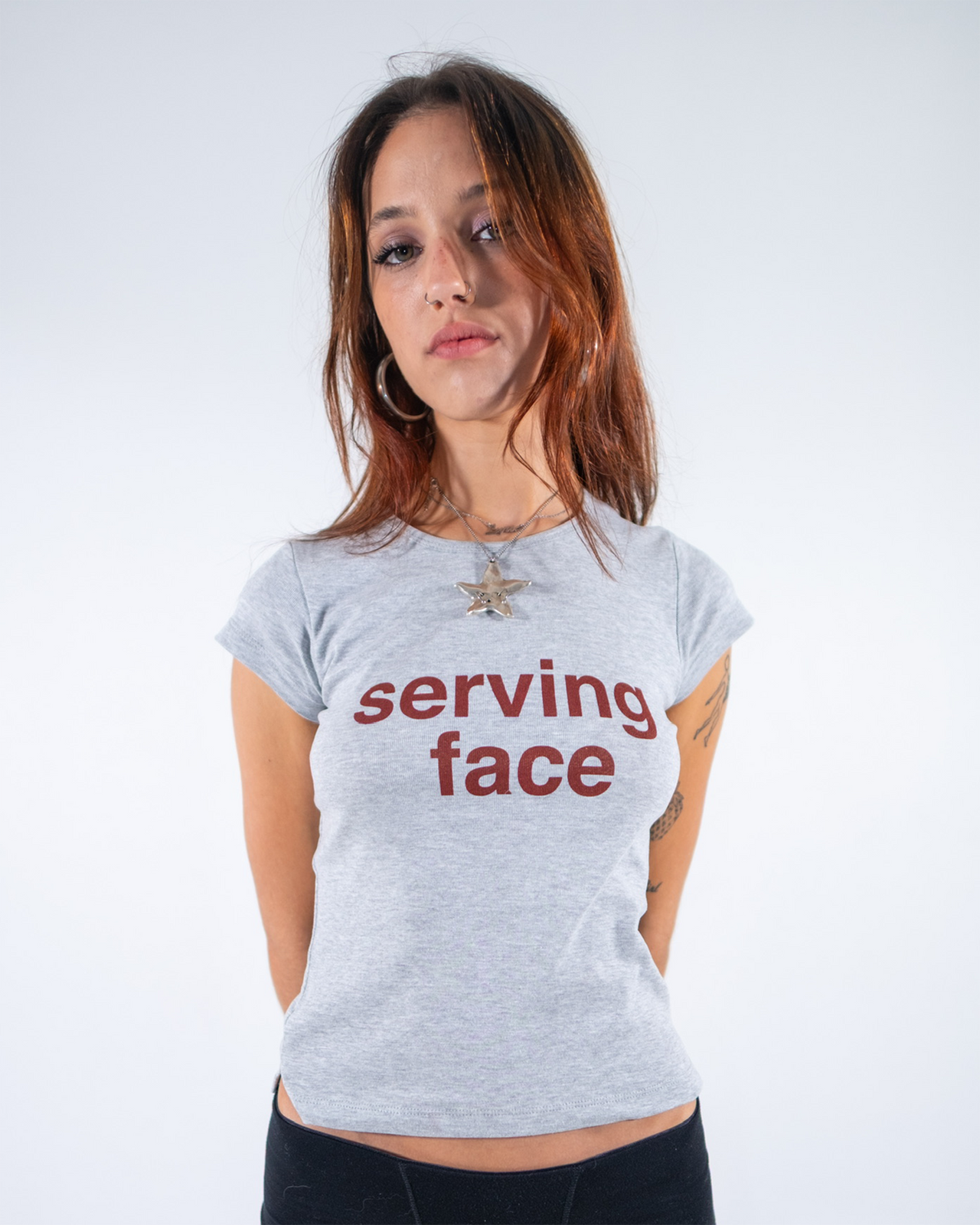 GRAY SERVING FACE BABY TEE